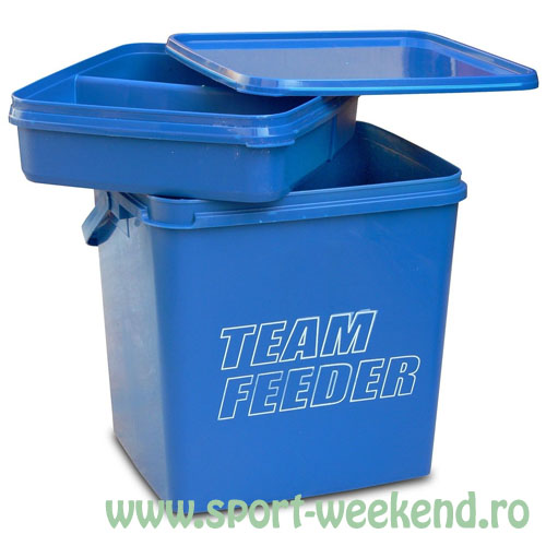 by_d_me_-_galeata_dreptunghiulara_cu_capac_si_tavita.jpg Team Feeder By Döme - Galeata dreptunghiulara cu capac si tavita - imagine 1
